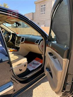 جيب جراند شيروكي